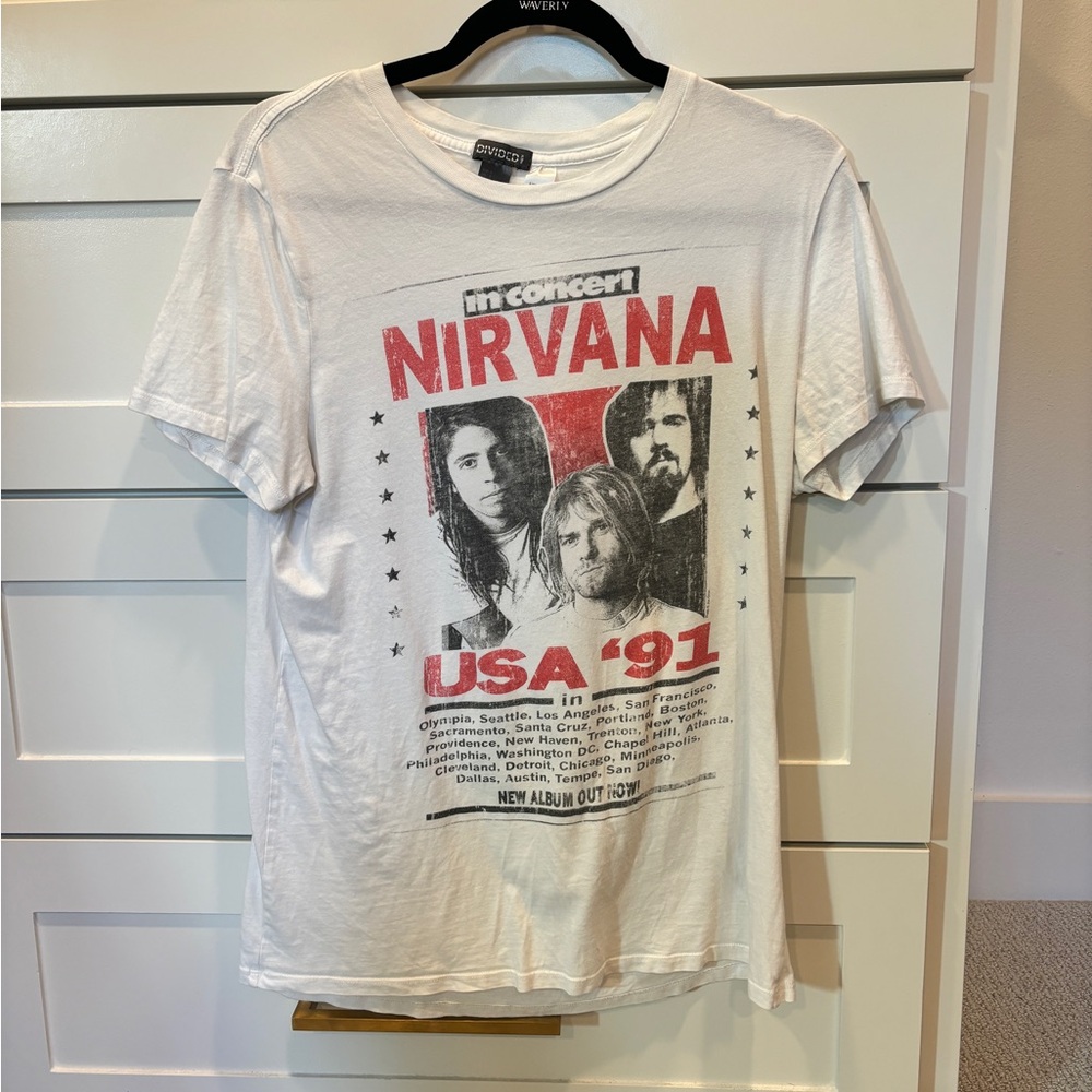 NIRVANA White Concert Graphic Tee